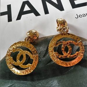 Vintage Chanel clip on Earrings.